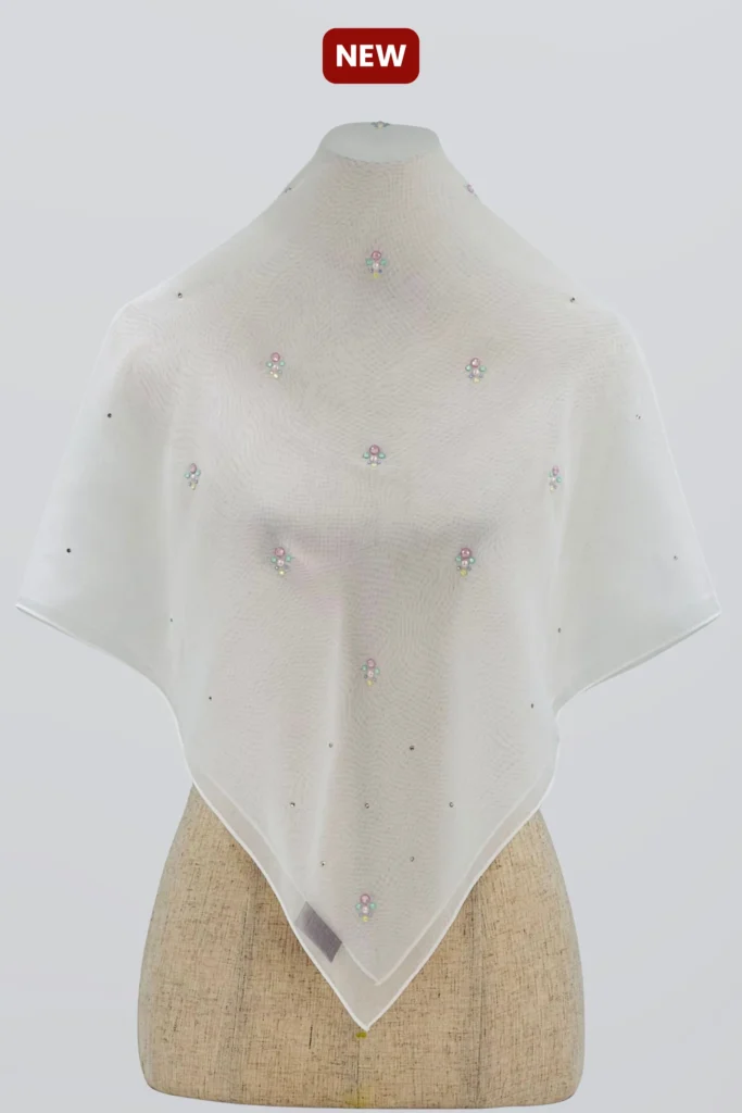 Nūra Square – New - Bright White